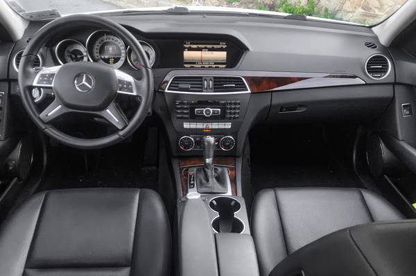 2013 Mercedes Benz C300 4-matic Luxury for sale in Washington, District Of Columbia – photo 8
