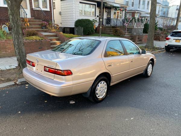 1999 Toyota Camry 50k miles ! One owner clean title - cars & trucks... for sale in Brooklyn, NY – photo 4