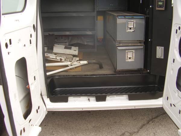 2006 FORD E20 CARGO VAN - - by dealer - vehicle for sale in Green Bay, WI – photo 8