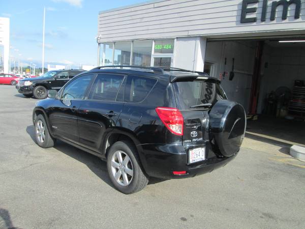 2008 Toyota RAV4 Limited I4 4WD GREAT ON GAS VERY CLEAN - cars &... for sale in East Providence, RI – photo 3