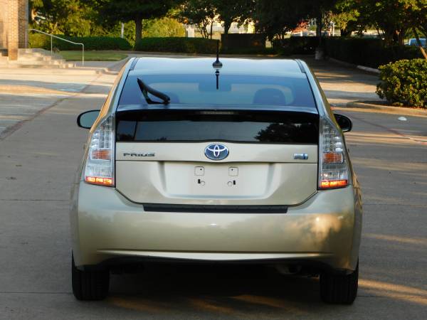 2011 Toyota Prius w/hybrid warranty very clean - cars & trucks - by... for sale in Dallas, TX – photo 6