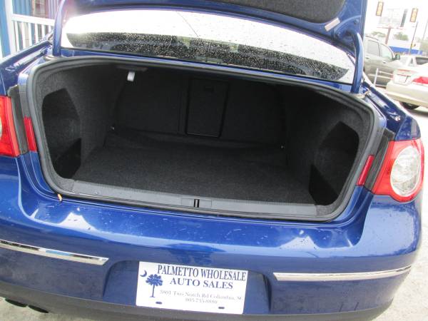 2009 Volkswagen Passat for sale in Columbia, SC – photo 4