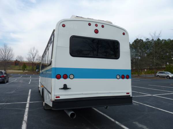 2009 INTERNATIONAL BUS Diesel 29 Passenger Van with Lift - cars & for sale in Duluth, GA – photo 8