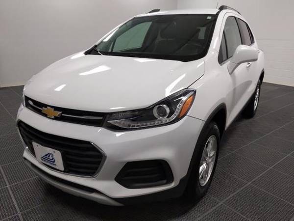 2017 CHEVROLET TRAX...KBB SAYS $18,423...WE SAY $15,353 - cars &... for sale in Green Bay, WI – photo 2