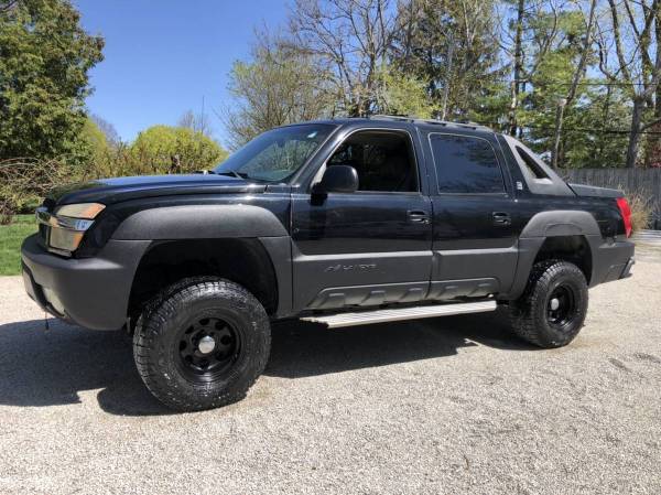2OO2 CHEVROLET AVALANCHE K1500LT 4 X 4 CREW CAB Z-71 - cars & for sale in Other, IN – photo 5