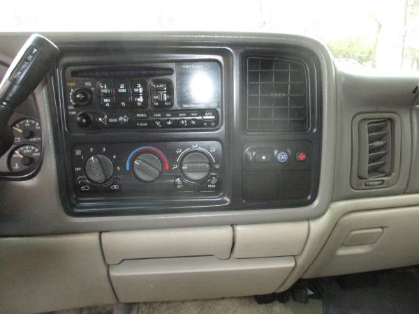 2002 Chevrolet Suburban, 4x4, auto, V8, 3rd row, loaded, EXLNT for sale in Sparks, NV – photo 15