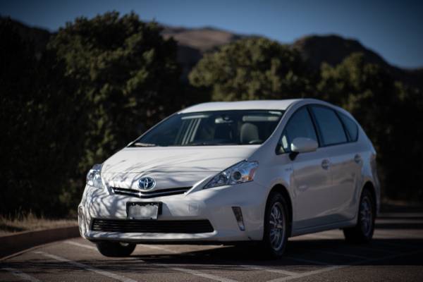 2014 Prius V Three - cars & trucks - by owner - vehicle automotive... for sale in Colorado Springs, CO – photo 2