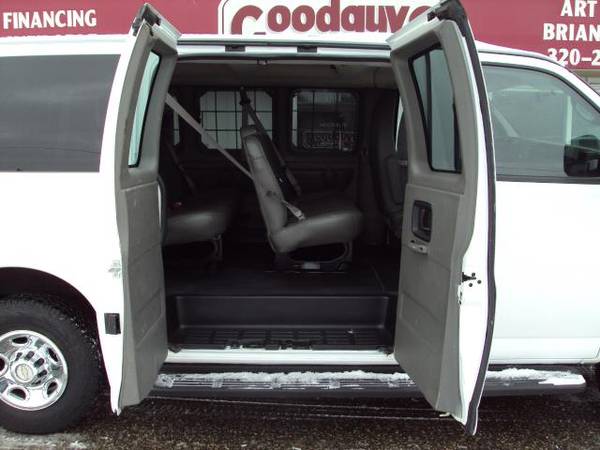 2011 Chevrolet Express Passenger 2500 135 1LS 4X4 QUIGLEY 12... for sale in waite park, ND – photo 6