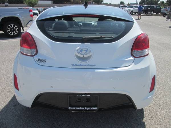 2016 Hyundai Veloster Base coupe White for sale in ROGERS, AR – photo 22
