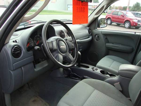 2006 Jeep Liberty Sport 4dr SUV 4WD 118175 Miles for sale in Merrill, WI – photo 9