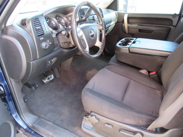 2010 GMC SIERRA 2500HD SLT DIESEL 4X4 CREW CAB HAY BED - cars & for sale in Amarillo, TX – photo 3