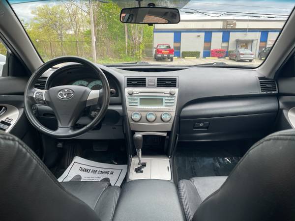 2009 Toyota Camry SE 5-Spd AT - - by dealer - vehicle for sale in Westport , MA – photo 12