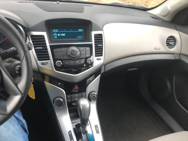 2015 Chevy Cruze .. 52k miles .... ESTATE SALE - cars & trucks - by... for sale in West Hartford, CT – photo 7