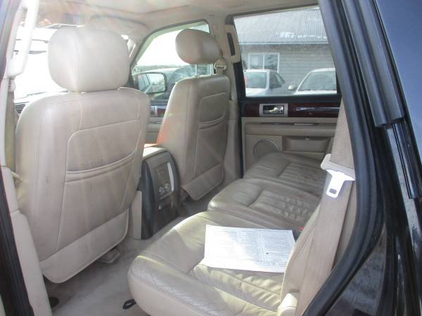 2005 Lincoln Navigator - - by dealer - vehicle for sale in Dorchester, WI – photo 6