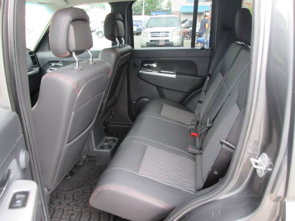 2012 Jeep Liberty Sport 4x4 Artic Edition ** 102,400 Miles ** for sale in Peabody, MA – photo 7