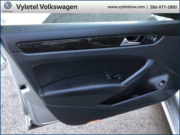 2014 Volkswagen Passat sedan 4dr Sdn 2.0L DSG TDI SEL Premium for sale in Sterling Heights, MI – photo 14