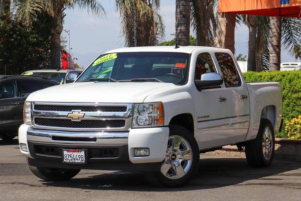 2011 Chevrolet Chevy Silverado 1500 LT Crew Cab Short Bed Truck #27365 for sale in Fontana, CA – photo 3