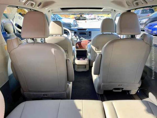 2013 Toyota Sienna Xle Clean Carfax 3.5l 6 Cylinder Awd 6-speed Automa for sale in Manchester, VT – photo 19
