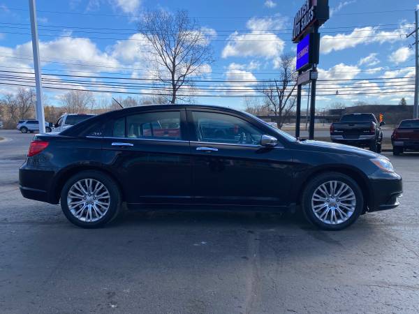 Loaded! 2013 Chrysler 200 Limited! Affordable! Clean Carfax! - cars for sale in Ortonville, MI – photo 6