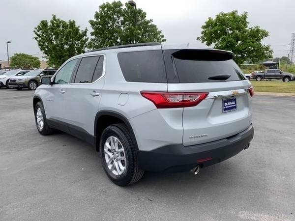 2019 Chevrolet Traverse LT Cloth w/1LT - - by dealer for sale in Georgetown, TX – photo 3