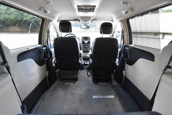 2011 Chrysler Town & Country wheelchair handicap accessible van for sale in New Port Richey , FL – photo 12