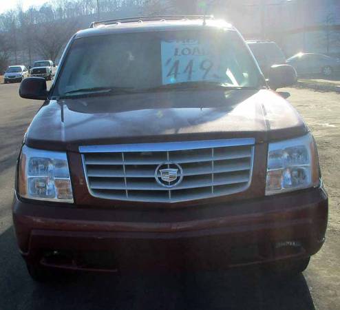 2002 Cadillac Escalade 4dr maroon REDUCED - - by for sale in Louisville, KY – photo 3