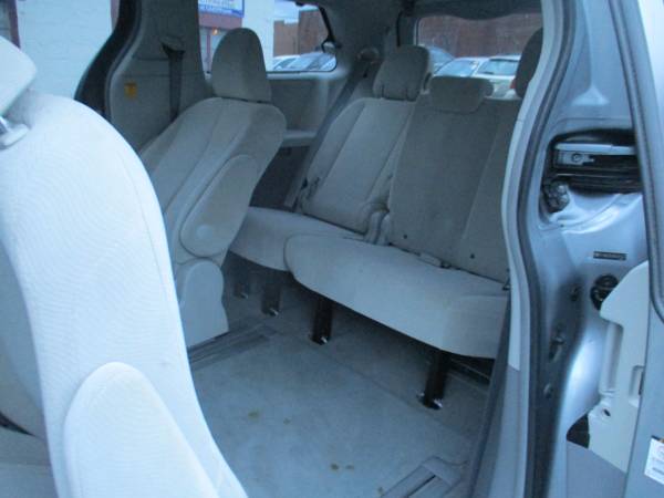 2011 Toyota Sienna sport LE **8 passenger/Like New/Clean & New... for sale in Roanoke, VA – photo 16