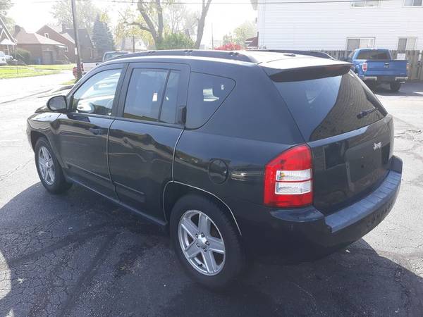 2009 Jeep Compass - cars & trucks - by dealer - vehicle automotive... for sale in PARMA, OH – photo 3