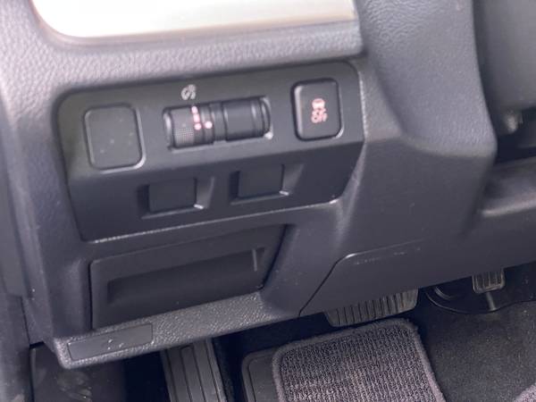 2016 Subaru Crosstrek 2.0i Premium Sport Utility 4D hatchback Blue -... for sale in Dallas, TX – photo 22