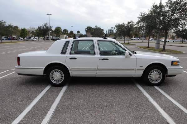 Lincoln Town Car Signature Series for sale in Sarasota, FL – photo 7