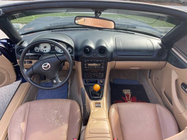 2002 Mazda MX-5 Miata Convertible 8900 LOW MILES Auto4you for sale in Sarasota, FL – photo 11