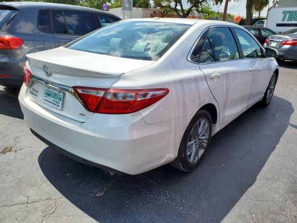 2017 Camry SE - 52k mi - Leather, Sport-Tuned Suspension, Navi -... for sale in Fort Myers, FL – photo 3