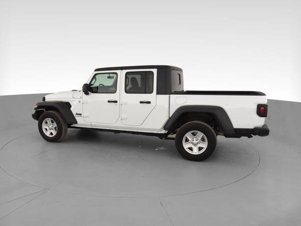 2020 Jeep Gladiator Sport Pickup 4D 5 ft pickup White - FINANCE... for sale in South El Monte, CA – photo 6