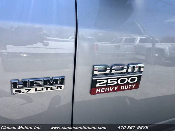 2011 Dodge Ram 2500 REG CAB SLT 4X4 LONG BED! LOW MILES! - cars for sale in Finksburg, WV – photo 19