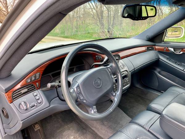 2004 Cadillac Deville Northstar for sale in Stoughton, WI – photo 12