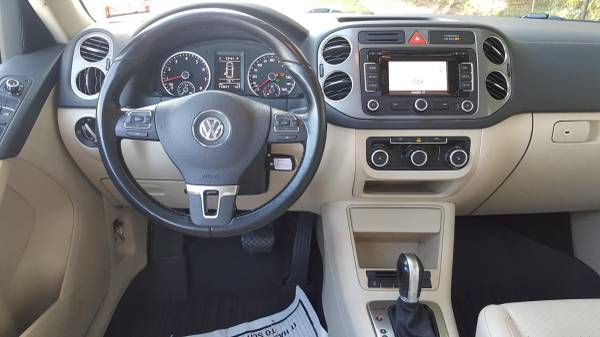 2011 VOLKSWAGEN TIGUAN LIMITED FULL LOADED EXCELLENT CONDITION for sale in Westbury , NY – photo 18