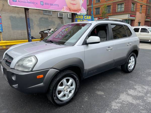 2005 Hyundai Tucson 4x4 - - by dealer - vehicle for sale in STATEN ISLAND, NY – photo 2