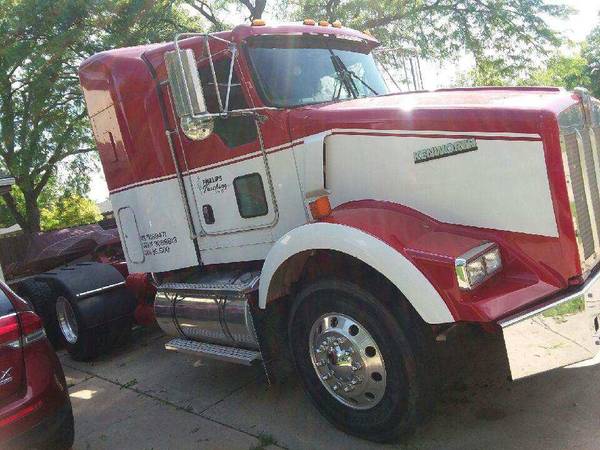semi truck for sale in Saint Marys, KS – photo 2