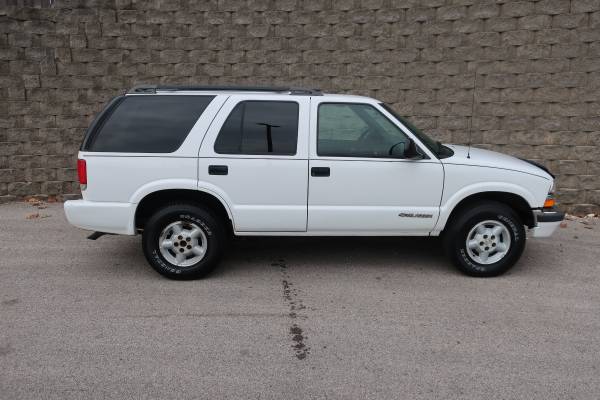 1998 Chevrolet Blazer 4 Door 4X4 LOW MILES - - by for sale in FOX RIVER GROVE, IL – photo 4