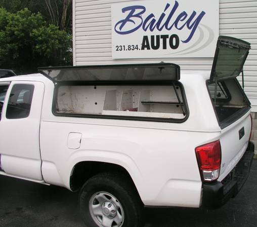 * 2016 Toyota Tacoma SR access cab 2wd 1-owner! SALE! for sale in Bailey, MI – photo 7