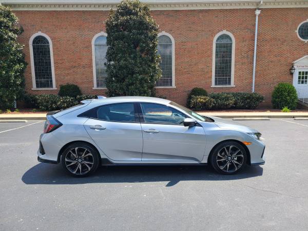 2019 honda civic hatchback - - by dealer - vehicle for sale in Cowpens, NC – photo 6