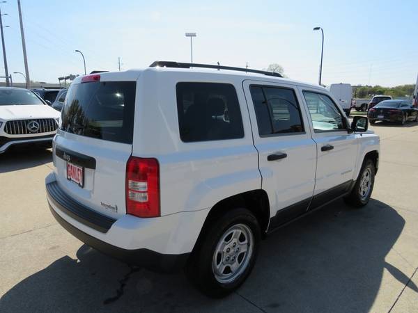 2014 Jeep Patriot Sport - - by dealer - vehicle for sale in Akron, OH – photo 6
