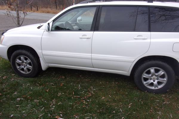 2002 Toyota Highlander (4x4) only (152k) miles - cars & trucks - by... for sale in fall creek, WI – photo 5