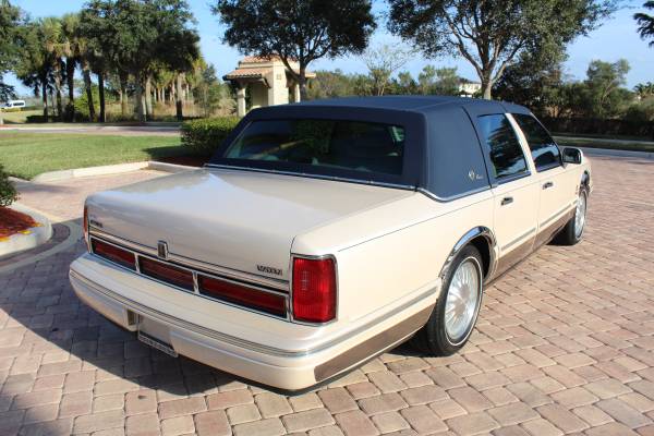 1996 Lincoln Town Car Tour Edition - - by dealer for sale in Royal Palm Beach, FL – photo 4