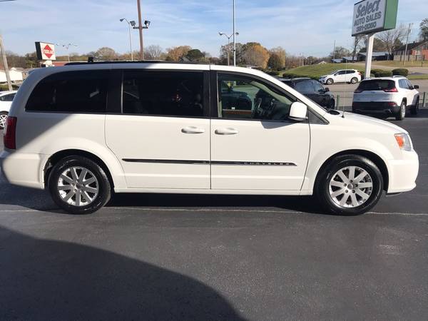 2016 Chrysler Town Country Touring - cars & trucks - by dealer -... for sale in Muscle Shoals, AL – photo 5
