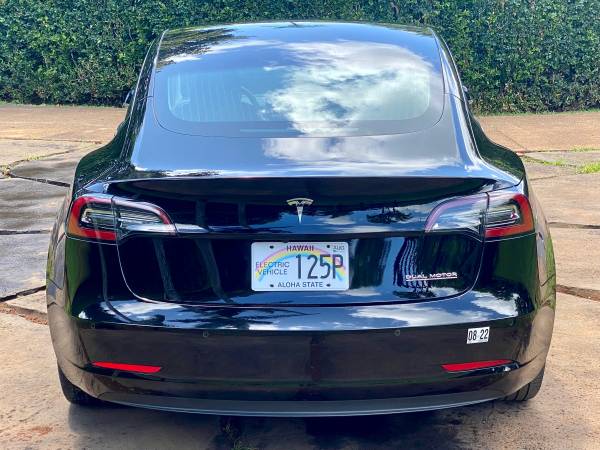 Tesla Model 3 available to rent for sale in Kalaheo, HI – photo 2