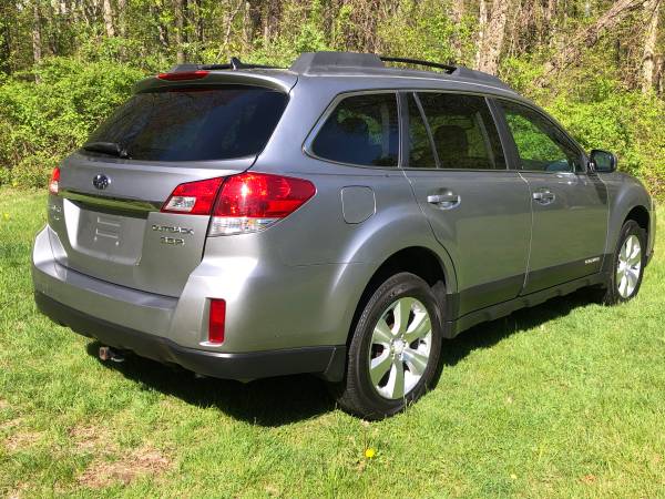 2011 SUBARU OUTBACK 3 6r H6 LIMITED AWD SERVCD w/20 RECDS for sale in Stratford, NY – photo 4