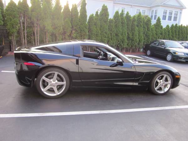 2006 Chevrolet Corvette Coupe Black for sale in Fall River, MA – photo 6