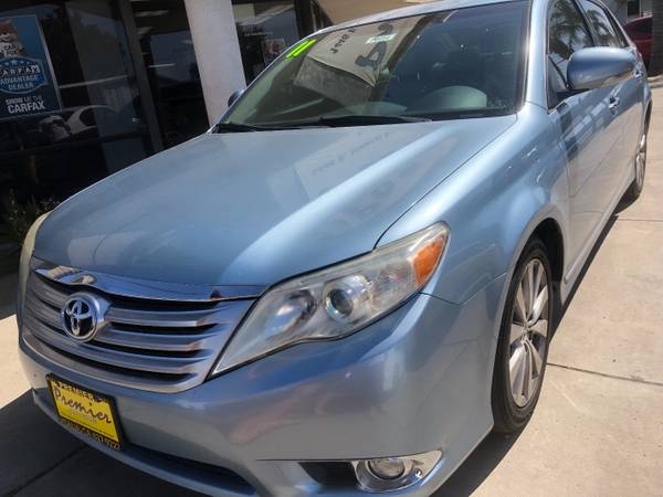 11' Toyota Avalon, 6 cyl, Auto, 1 Owner, NAV, Moonroof, Low 80k Miles for sale in Visalia, CA