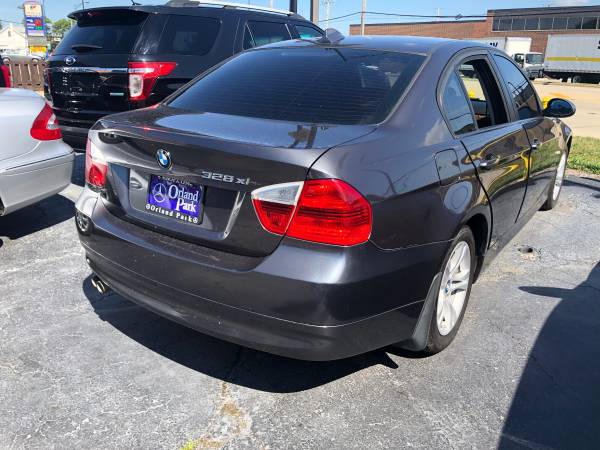 2007 bmw 328xi! CLEAN!! 80k miles! - cars & trucks - by dealer -... for sale in Elmhurst, IL – photo 3